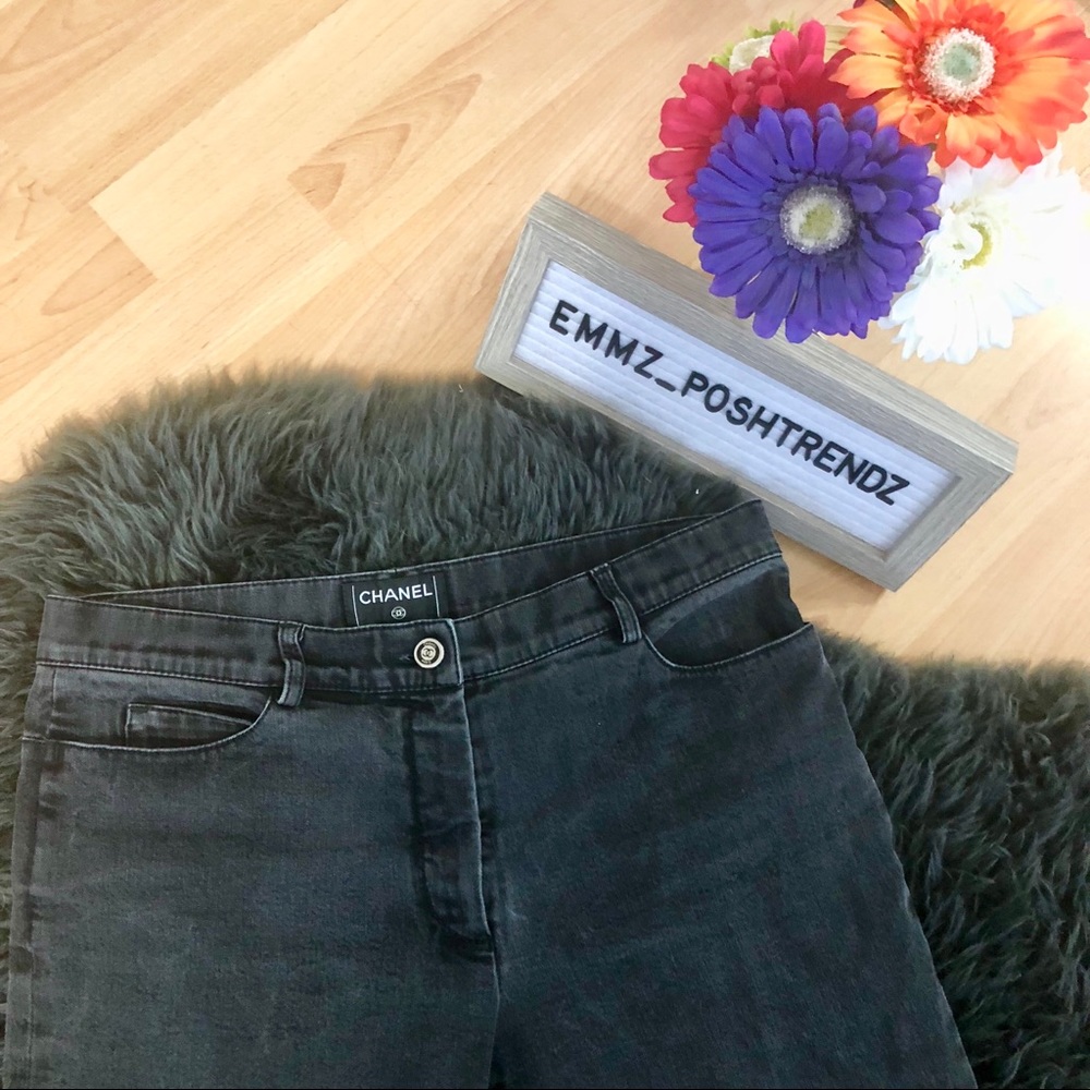 CHANEL Dark Grey Jean Shorts Size 38